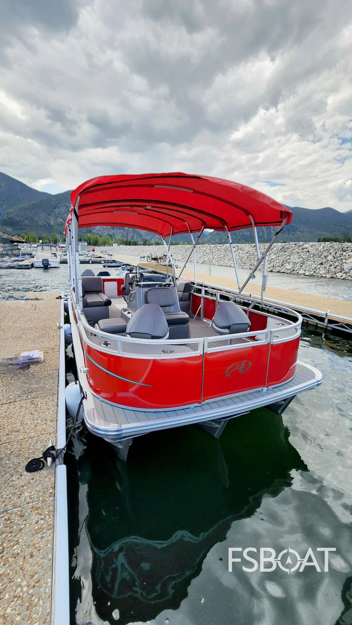 2022 Avalon GS Center Console Fishing Boat - Media 3