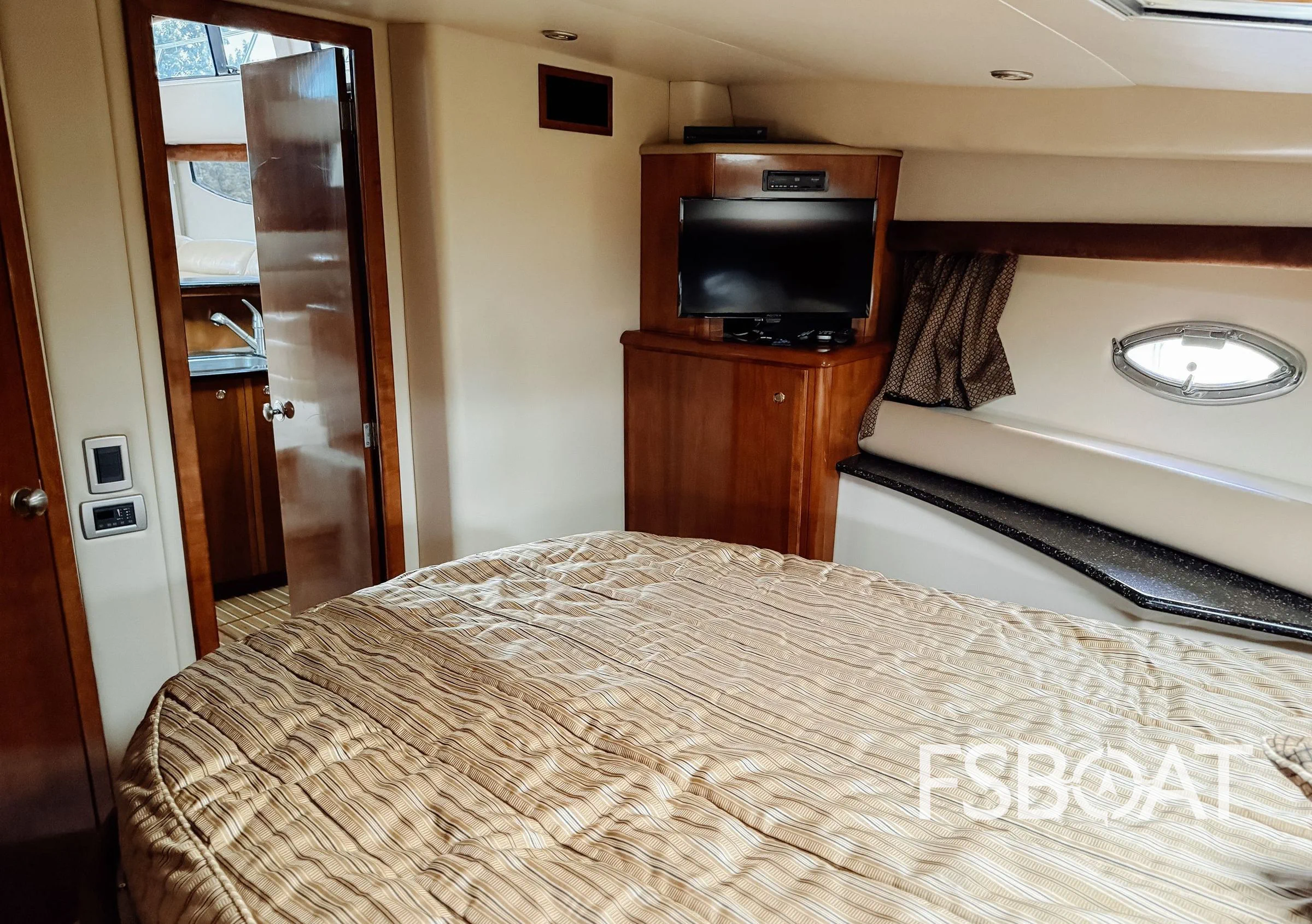 2007 Meridian 408 Motoryacht - Media 16