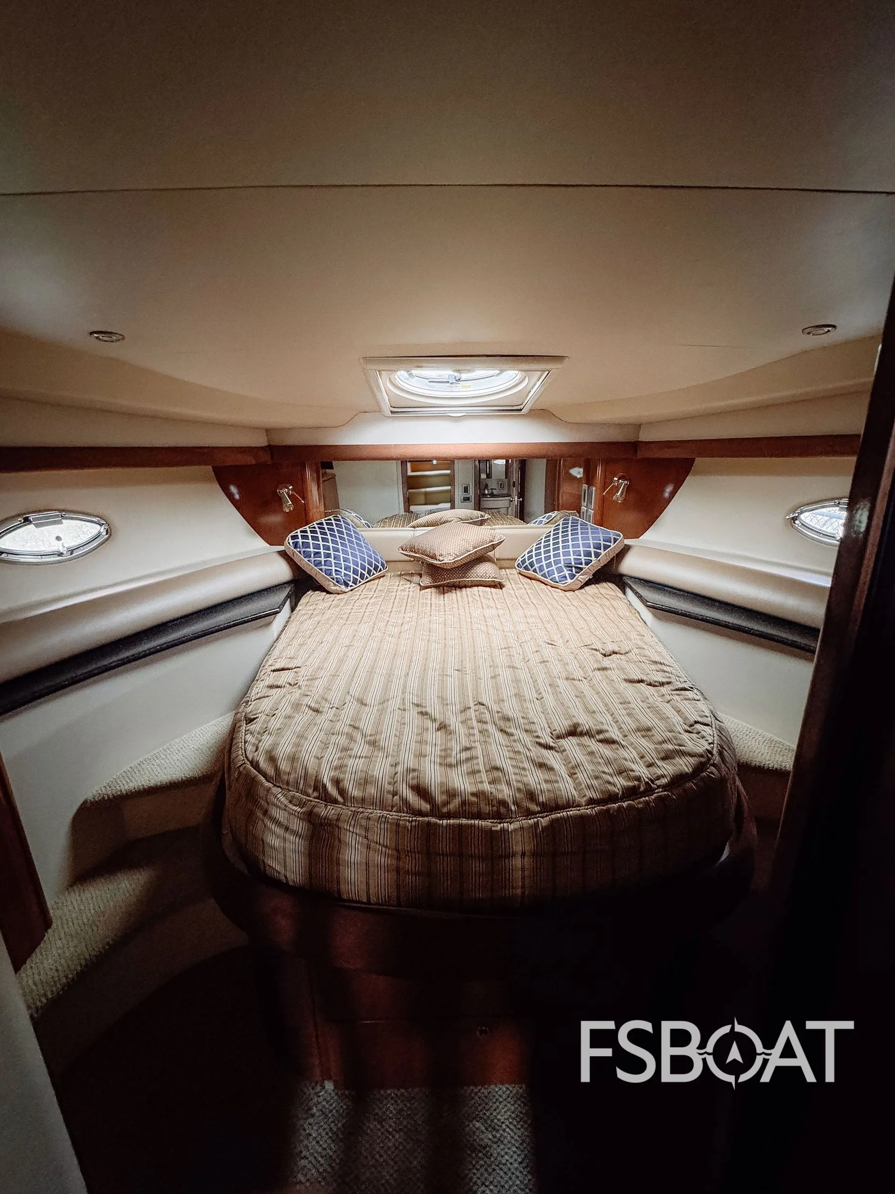 2007 Meridian 408 Motoryacht - Media 15