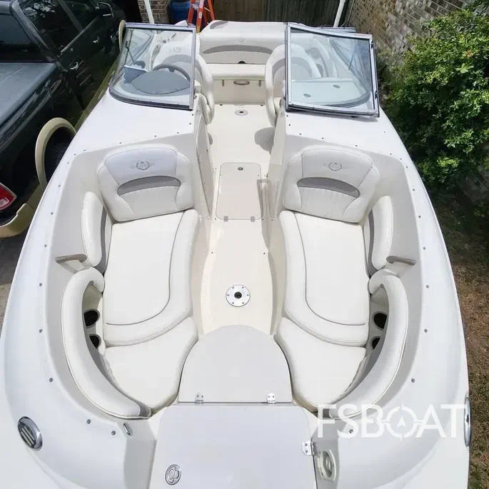 2011 Stingray 235 LR - Media 3