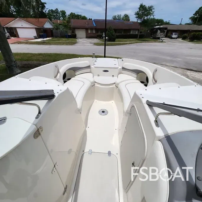 2011 Stingray 235 LR - Media 9
