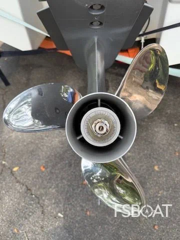 1998 Chaparral 2130 SS - Media 13