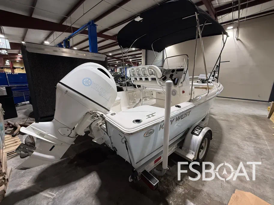 2022 Key West 1720 Center Console - Media 2