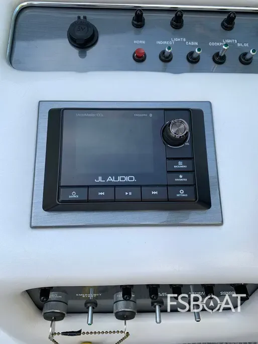 1994 Sea Ray 310 Sun Sport - Media 15