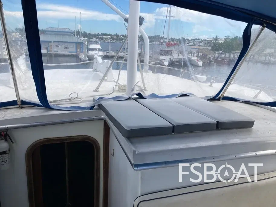 1985 Gulfstar 44ft - Media 8