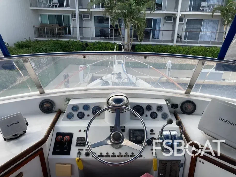 1985 Gulfstar 44ft - Media 6