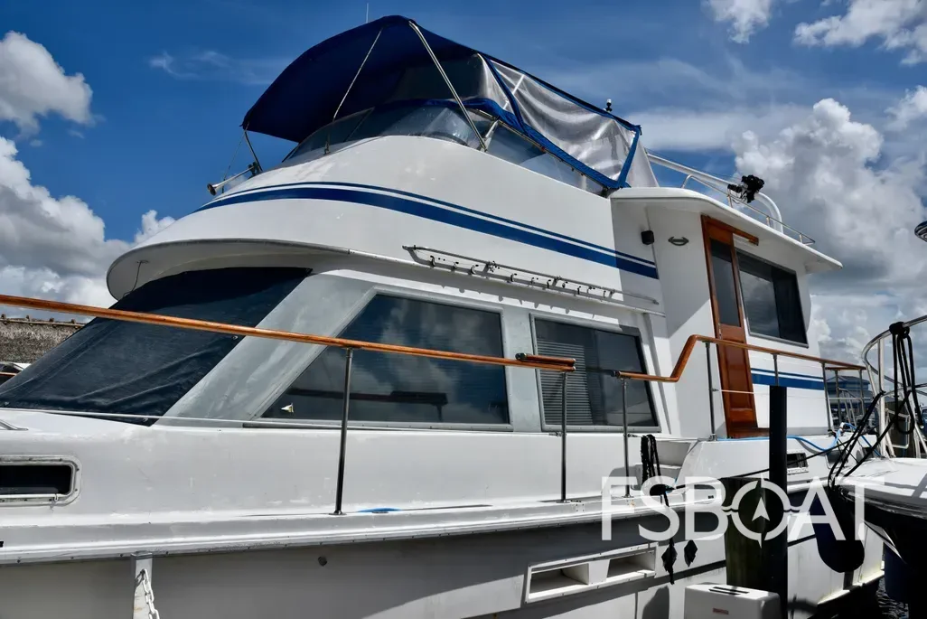 1985 Gulfstar 44ft - Media 4