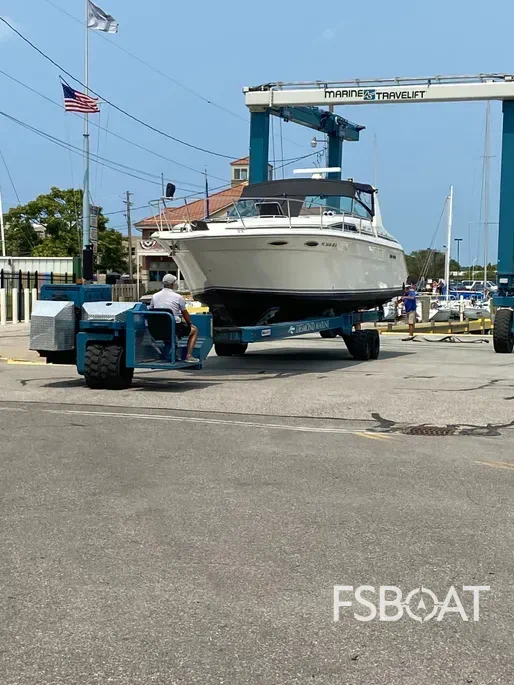 1990 Sea Ray 350 Express Cruiser - Media 6