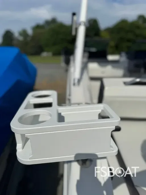 2022 Cobalt R4 - Media 12