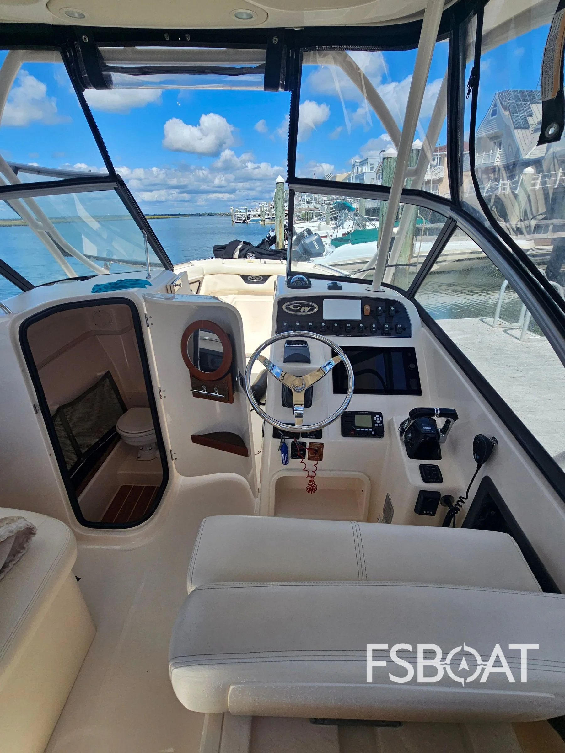2015 Grady-White Freedom 275 - Media 2