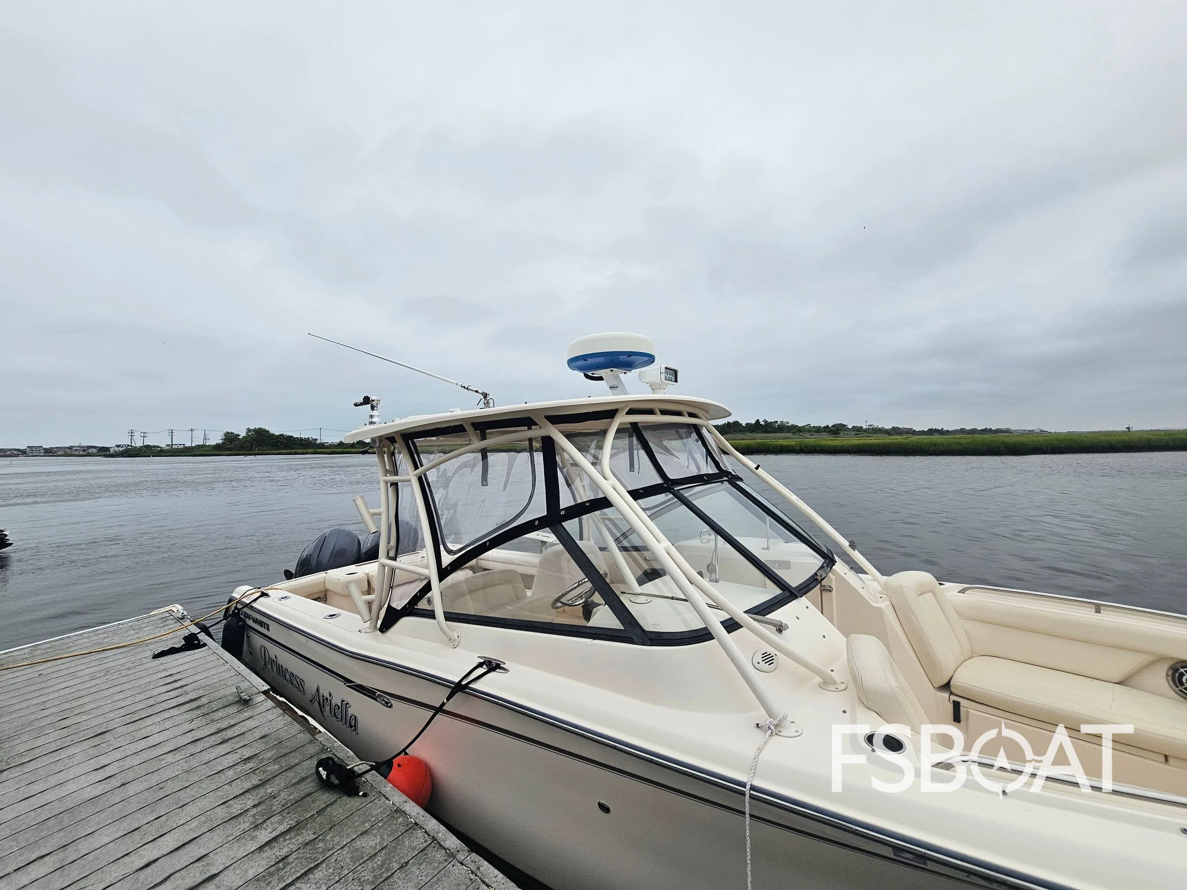 2015 Grady-White Freedom 275 - Media 17