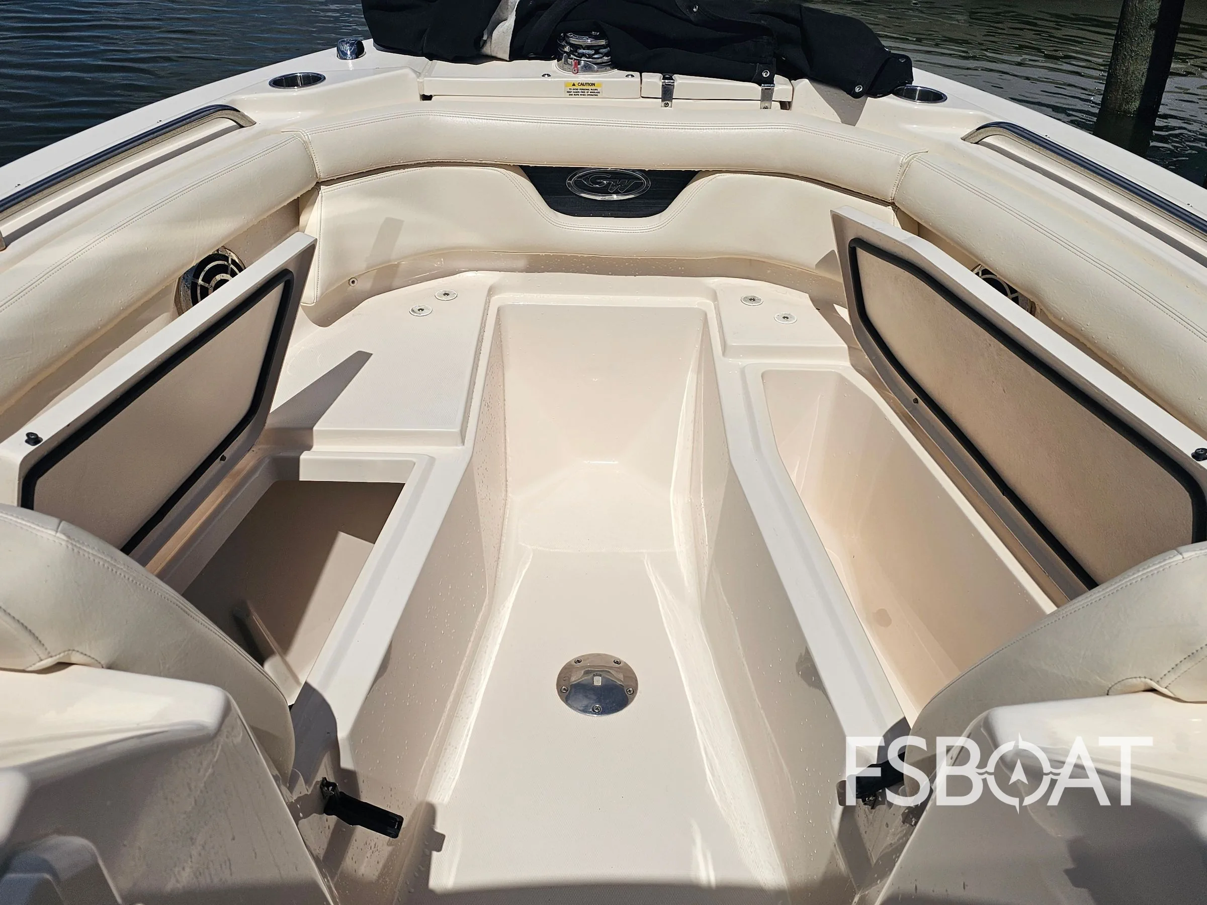 2015 Grady-White Freedom 275 - Media 5