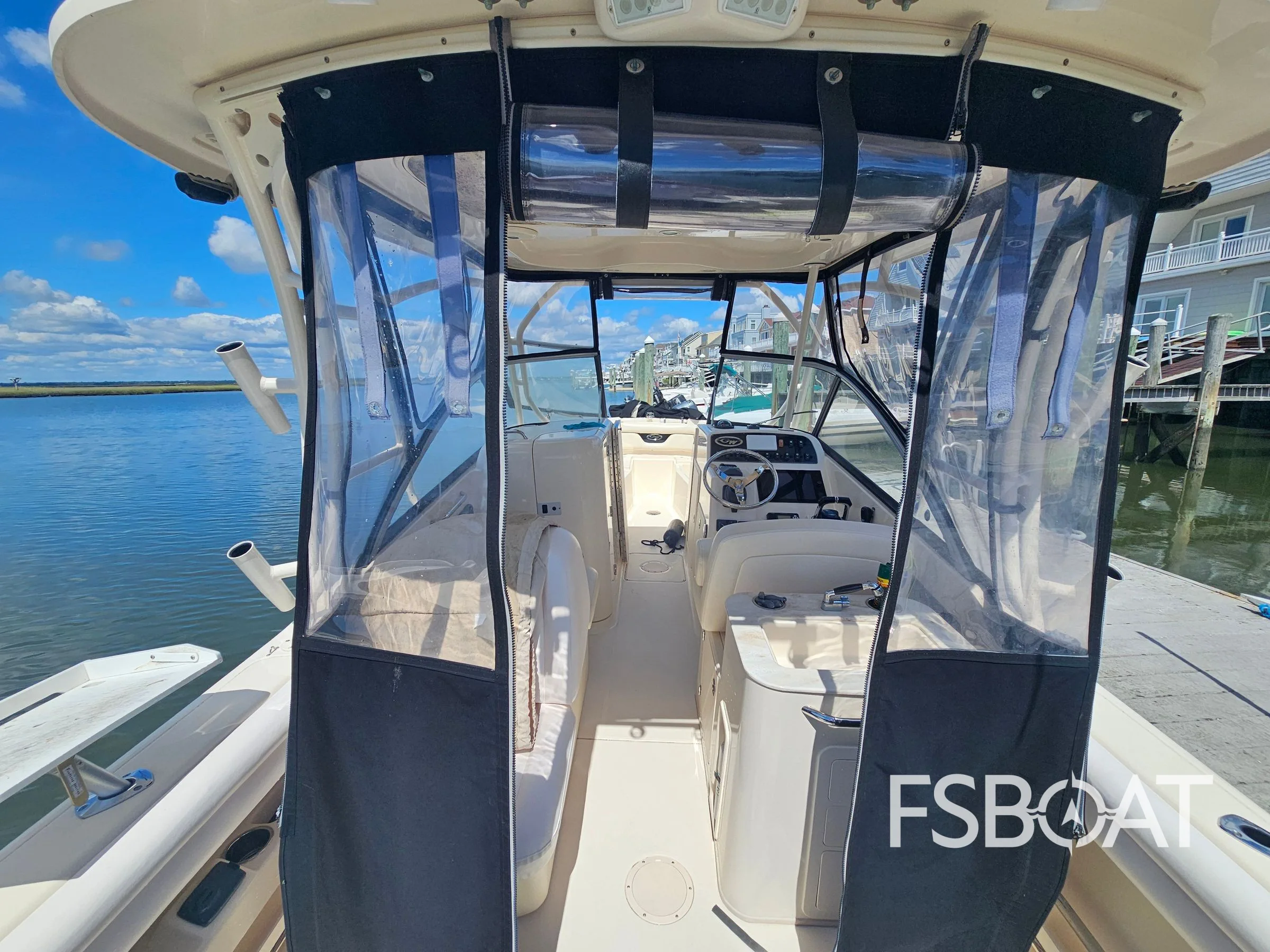 2015 Grady-White Freedom 275 - Media 8