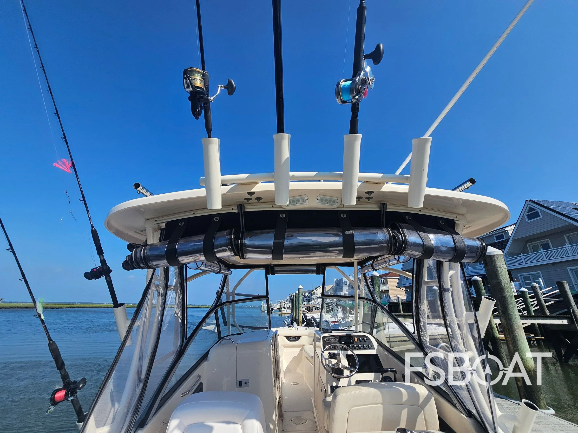 2015 Grady-White Freedom 275 - Media 15