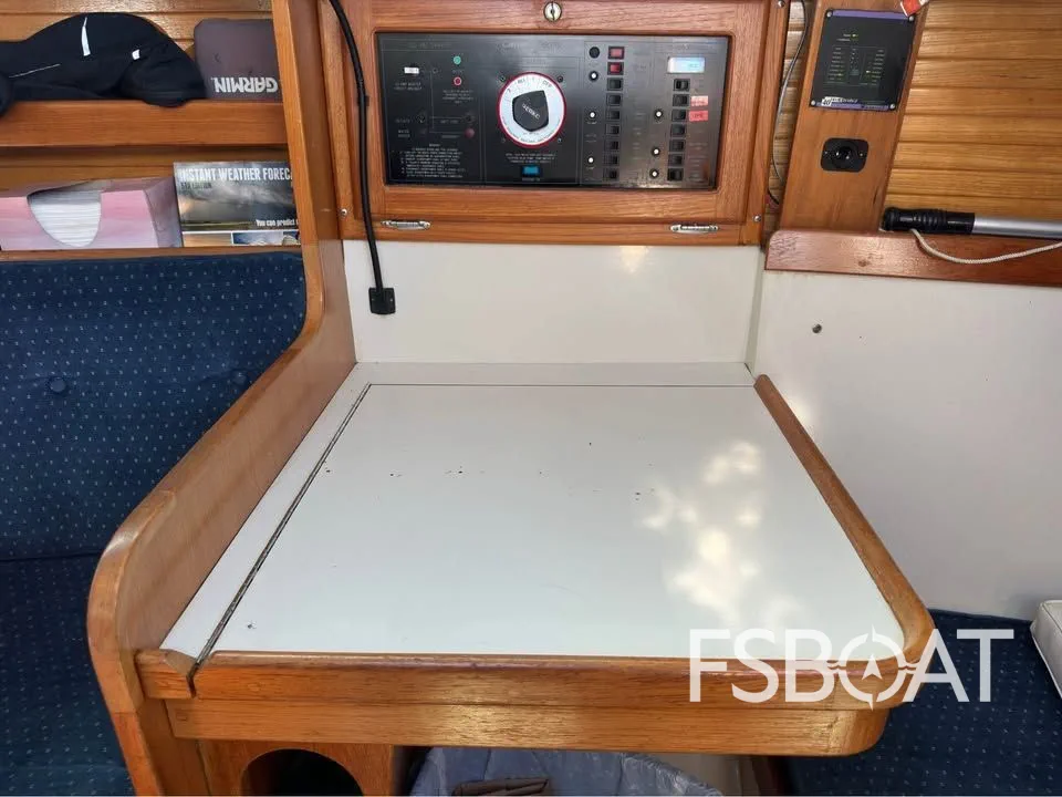 1994 Catalina 30 - Media 10