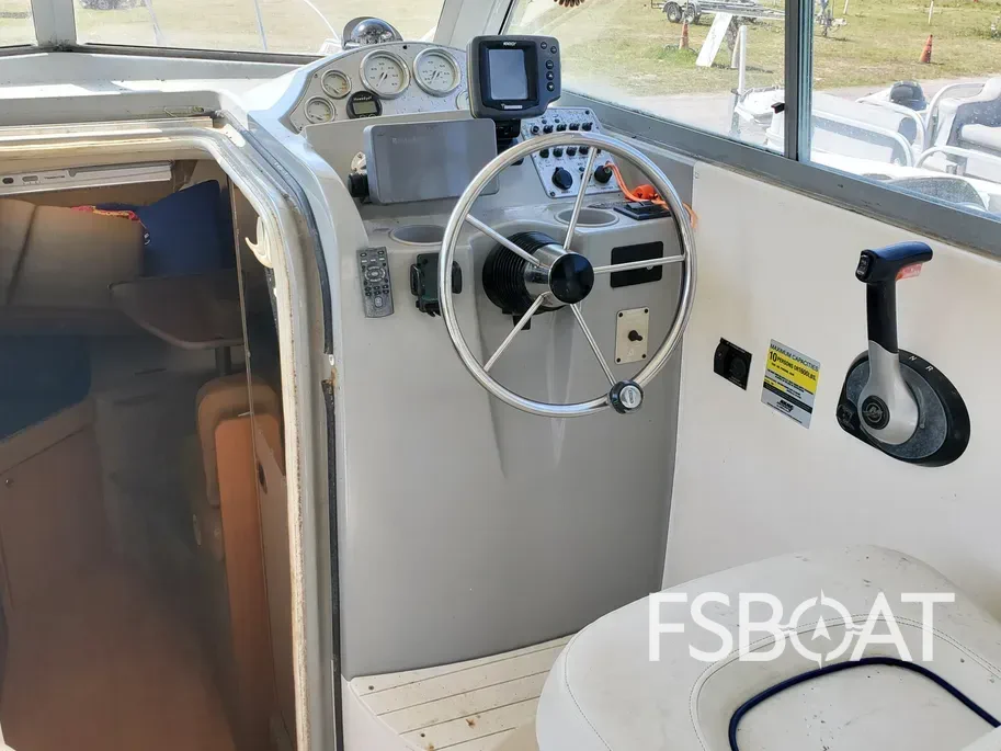 2007 Bayliner Discovery 246 - Media 14