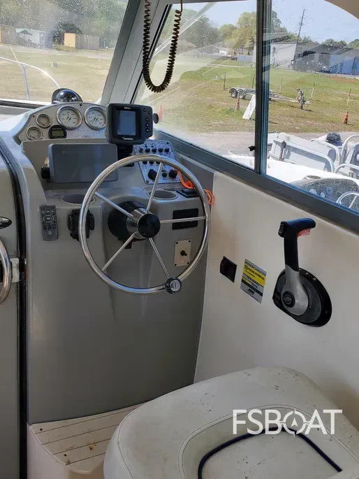 2007 Bayliner Discovery 246 - Media 12
