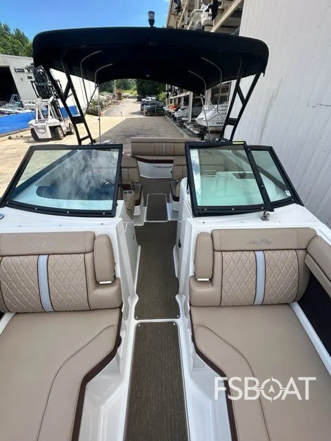 2016 Sea Ray 270 Sundeck - Media 9