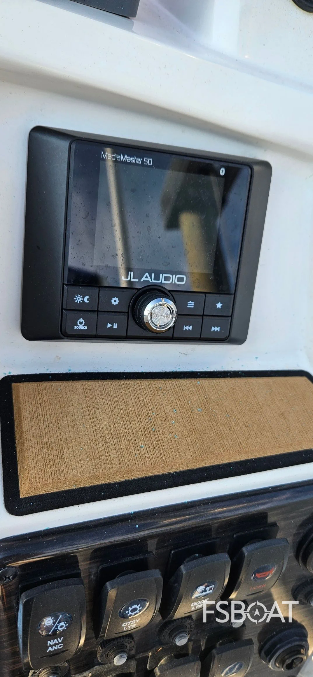 2022 Smoker Craft 231SVX OB DH - Media 17