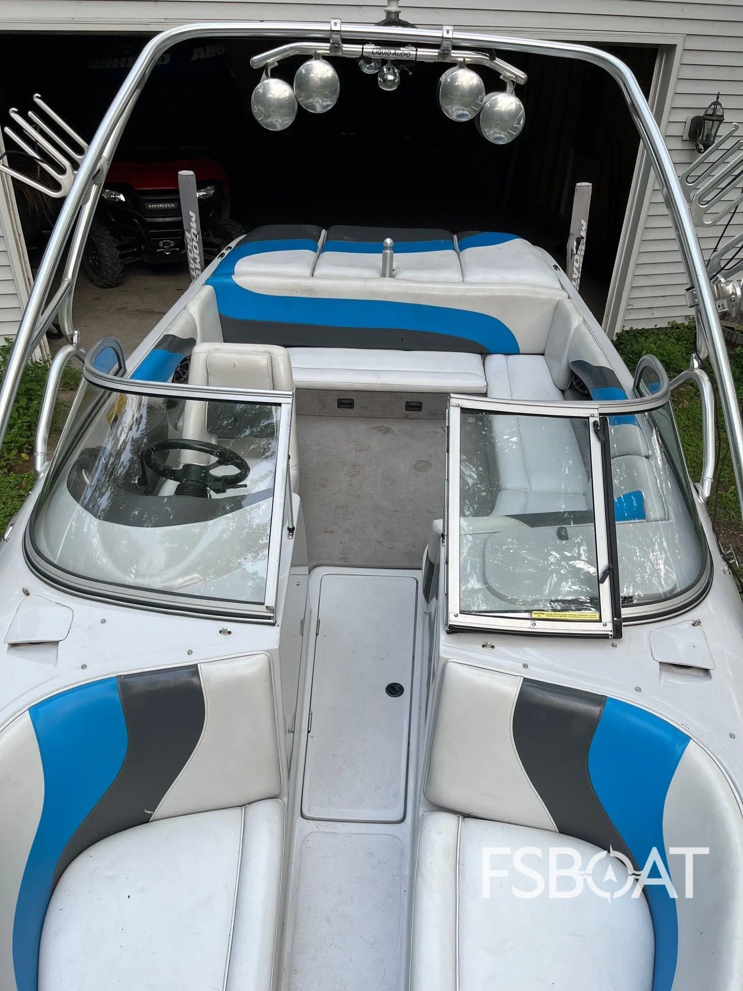 2004 Moomba Mobius LSV - Media 4