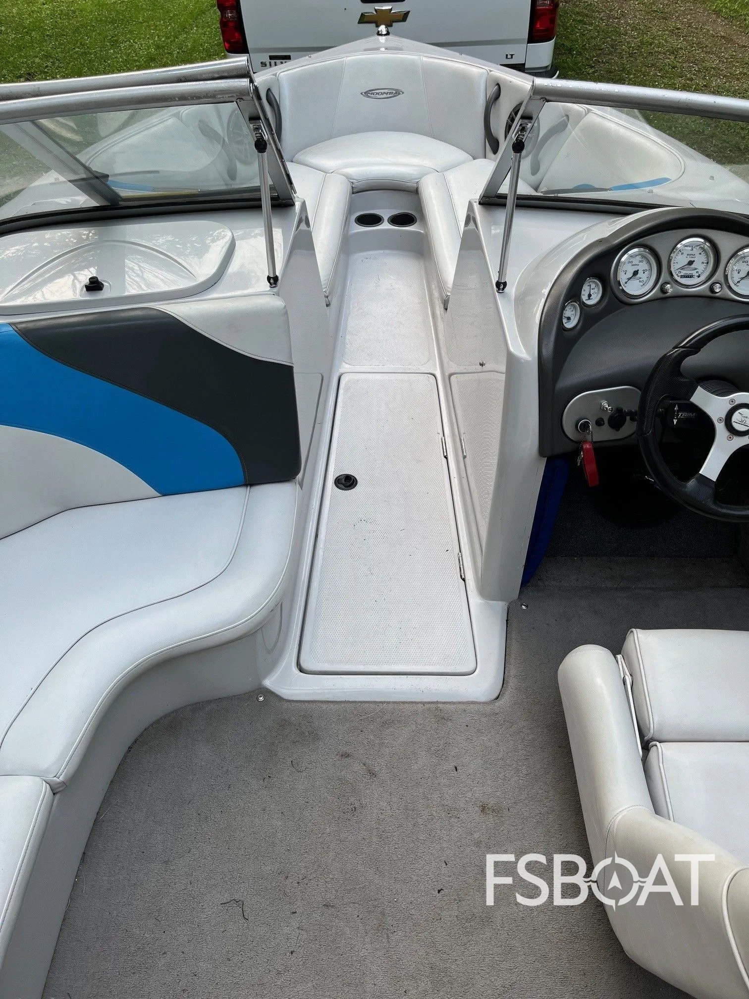 2004 Moomba Mobius LSV - Media 5