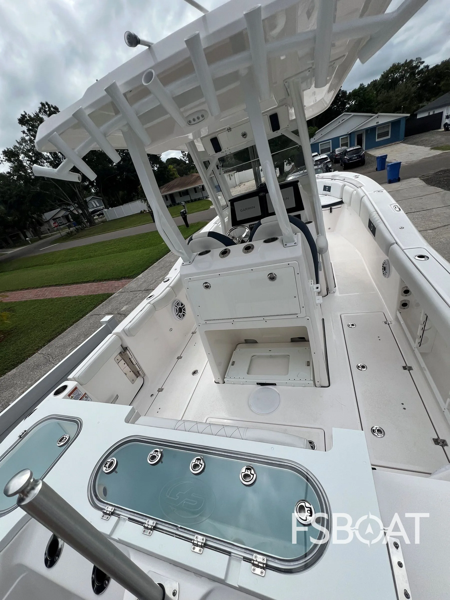 2024 Custom 288 Commander - Media 4