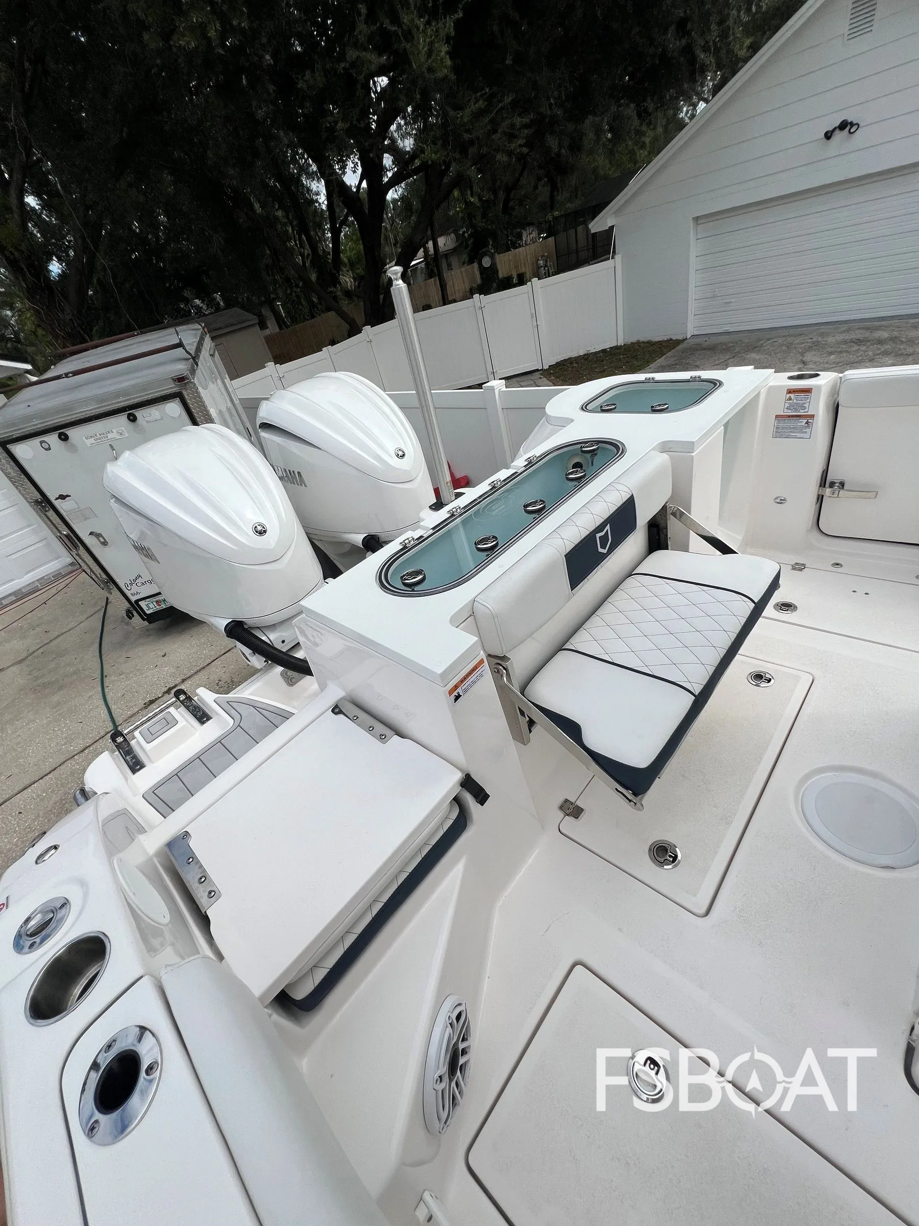 2024 Custom 288 Commander - Media 23