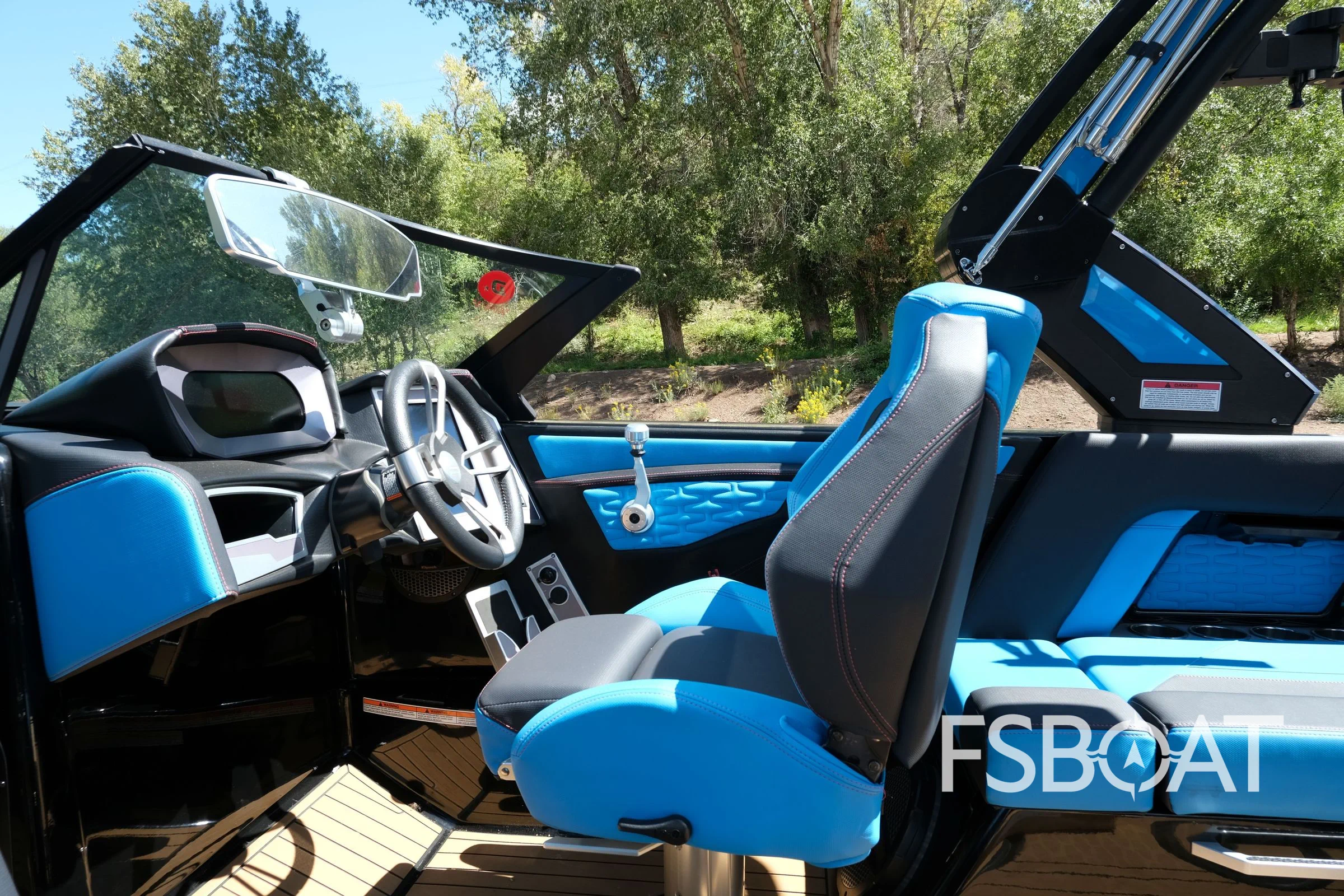 2023 MasterCraft X22 - Media 14