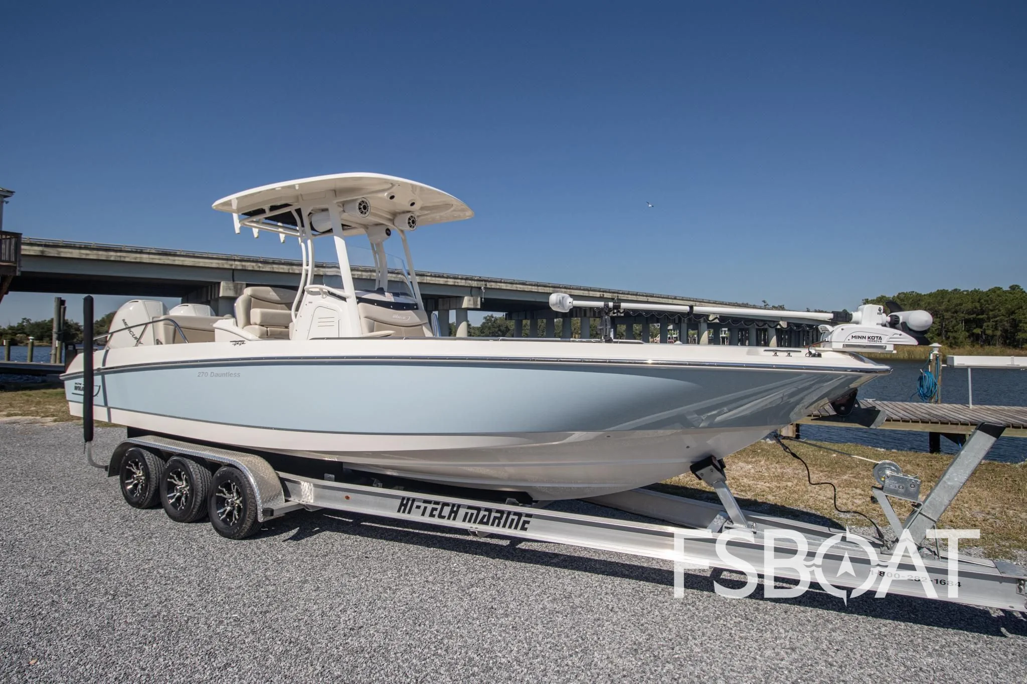 2022 Boston Whaler 270 Dauntless - Media 14