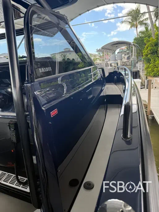 2023 Axopar Brabus Shadow 900 Sun-Top - Media 13
