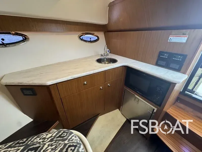 2014 Tiara Yachts 3100 Coronet - Media 11
