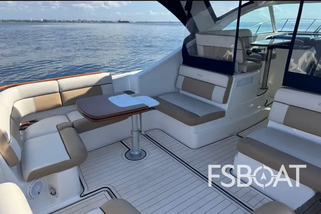 2014 Tiara Yachts 3100 Coronet - Media 5