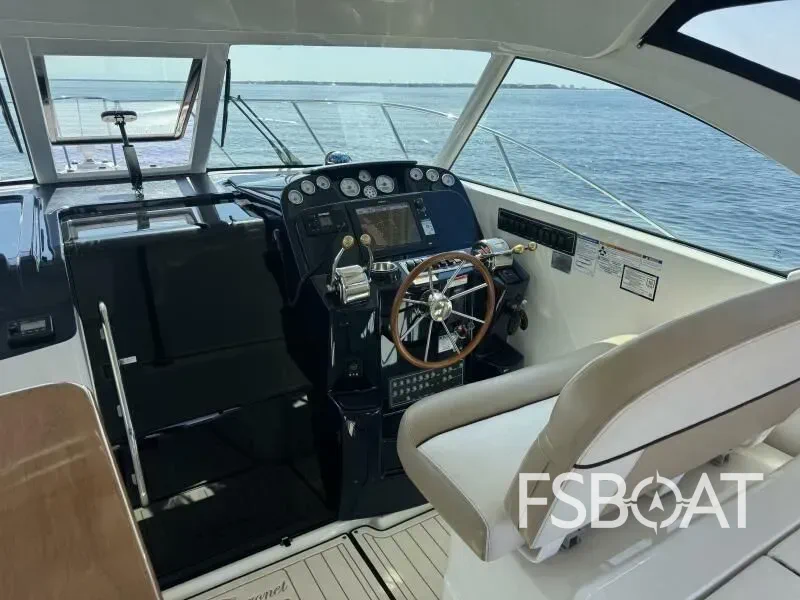 2014 Tiara Yachts 3100 Coronet - Media 2