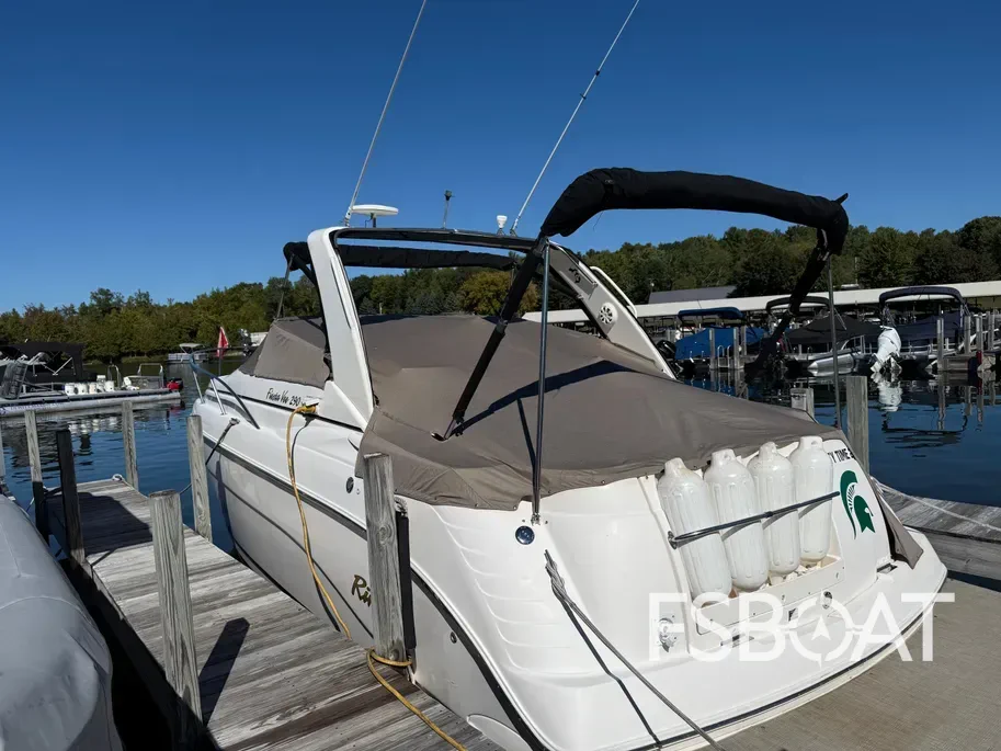2004 Rinker Fiesta Vee 290 - Media 12