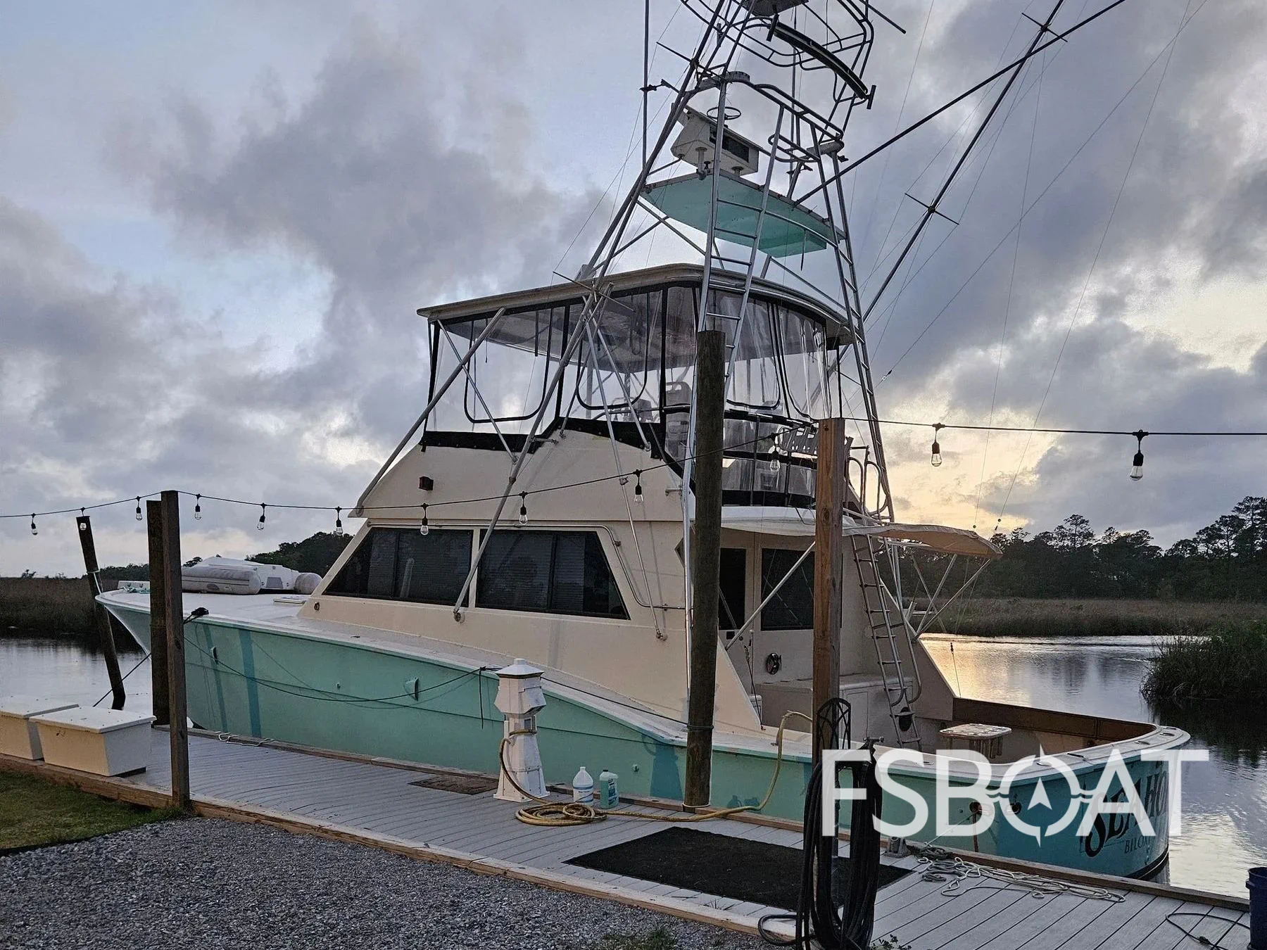 1986 Hatteras Sportfish 58 - Media 3