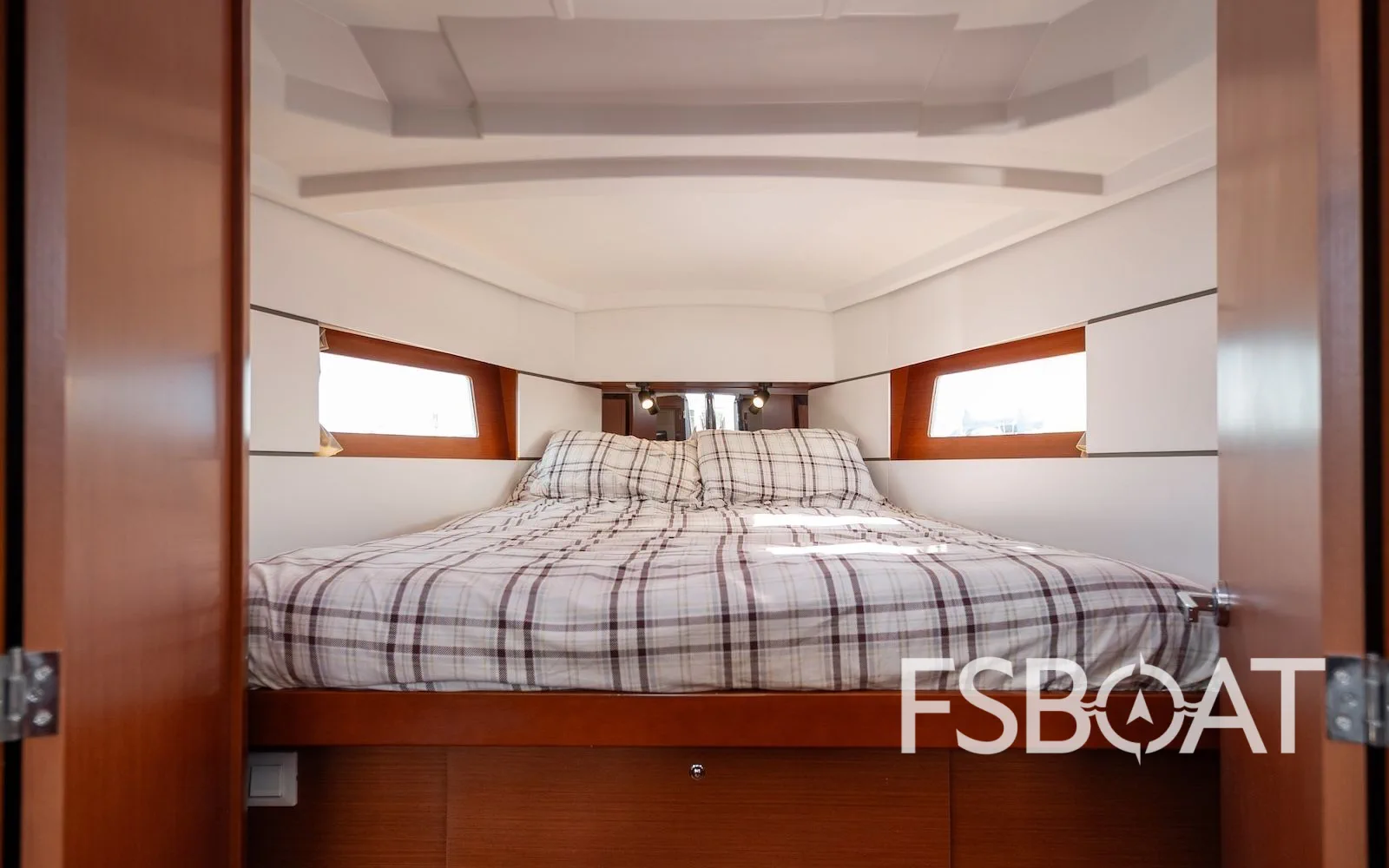 2019 Beneteau 38.1 - Media 34