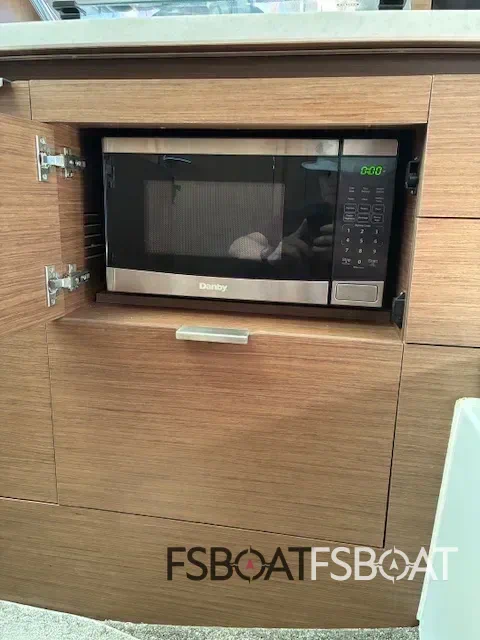 2022 Jeanneau LEADER 10.5 Series 2 - Media 21