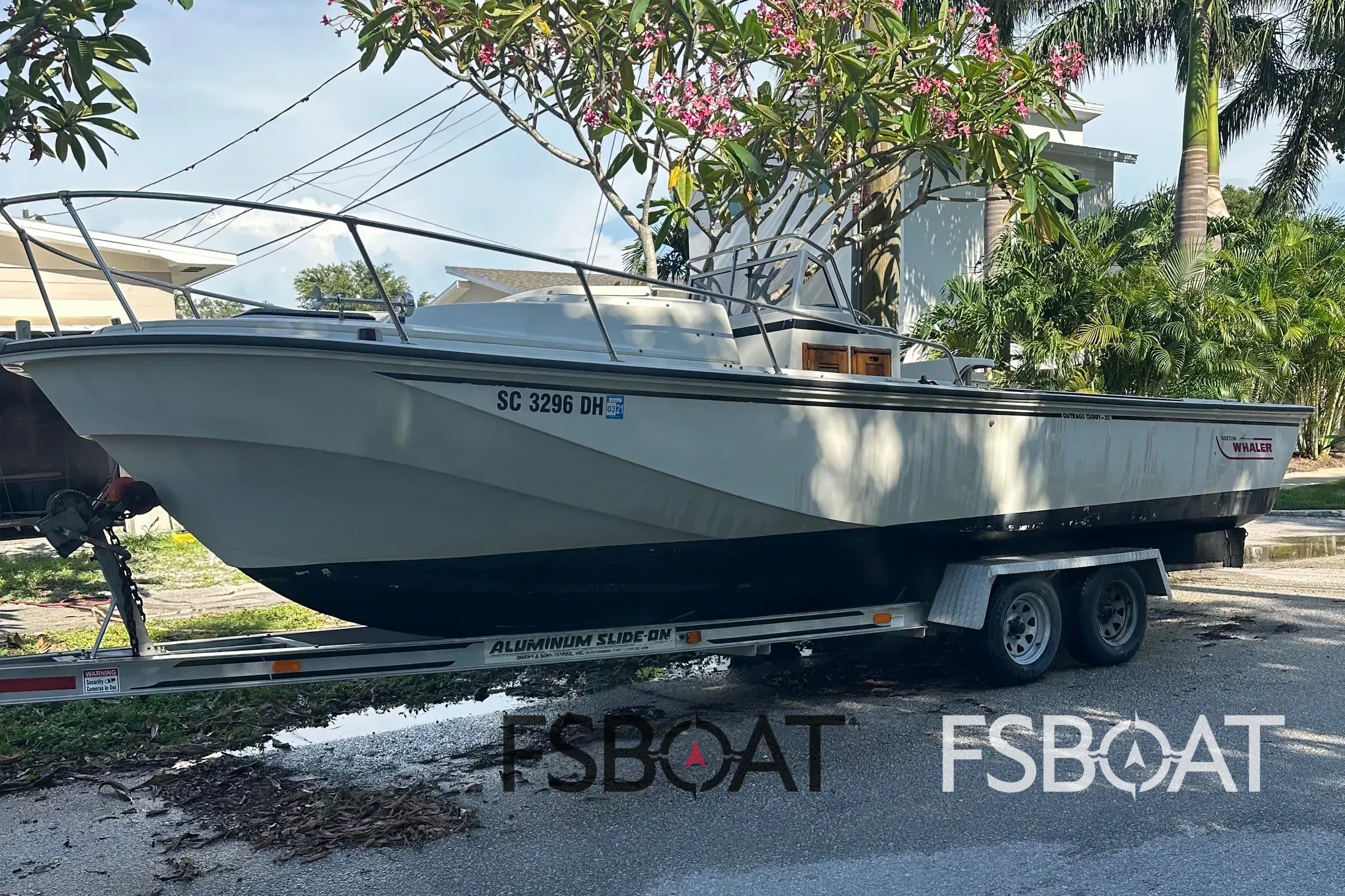 1985 Boston Whaler Outrage - Media 2