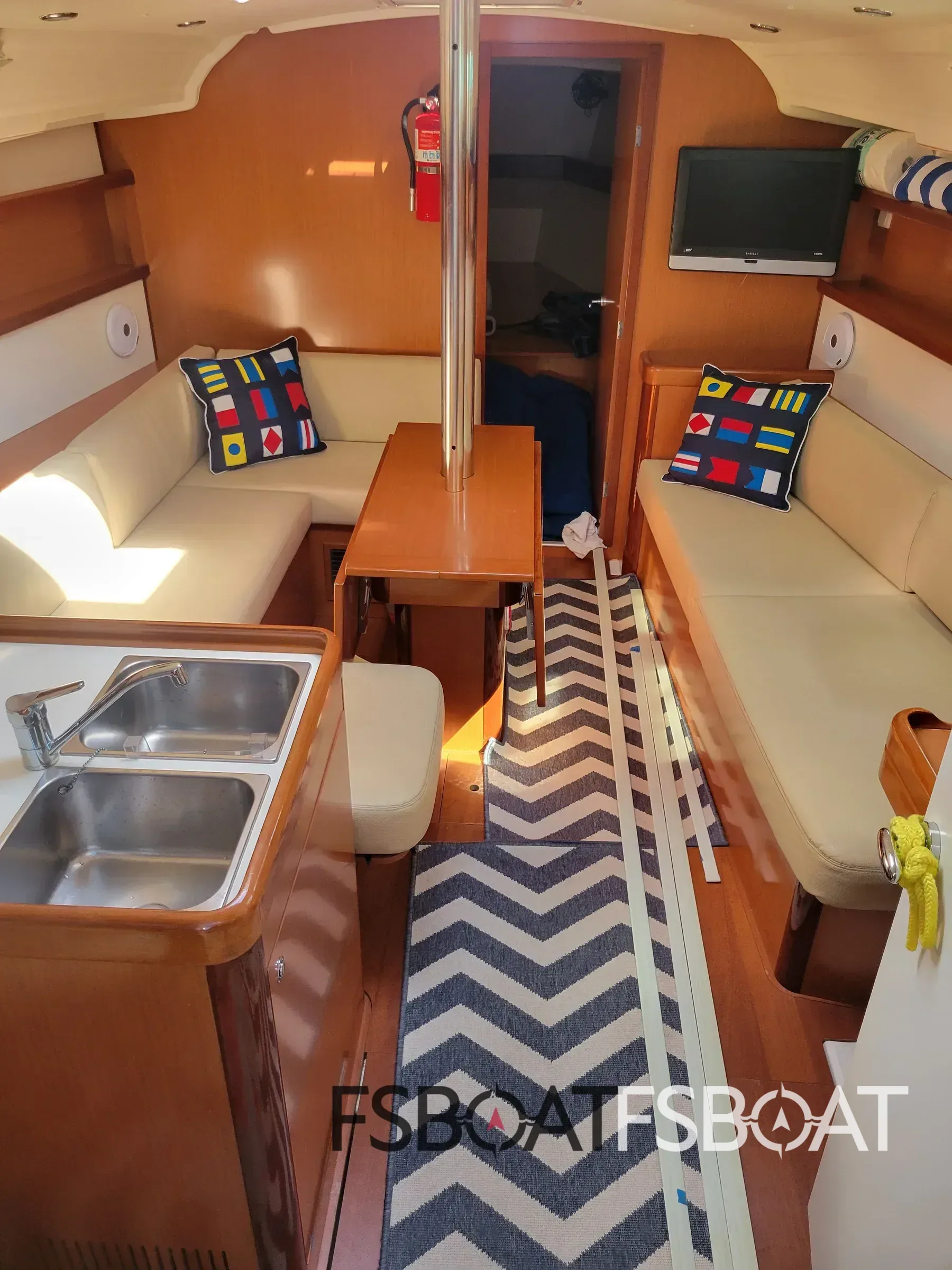 2009 Beneteau 37 - Media 11