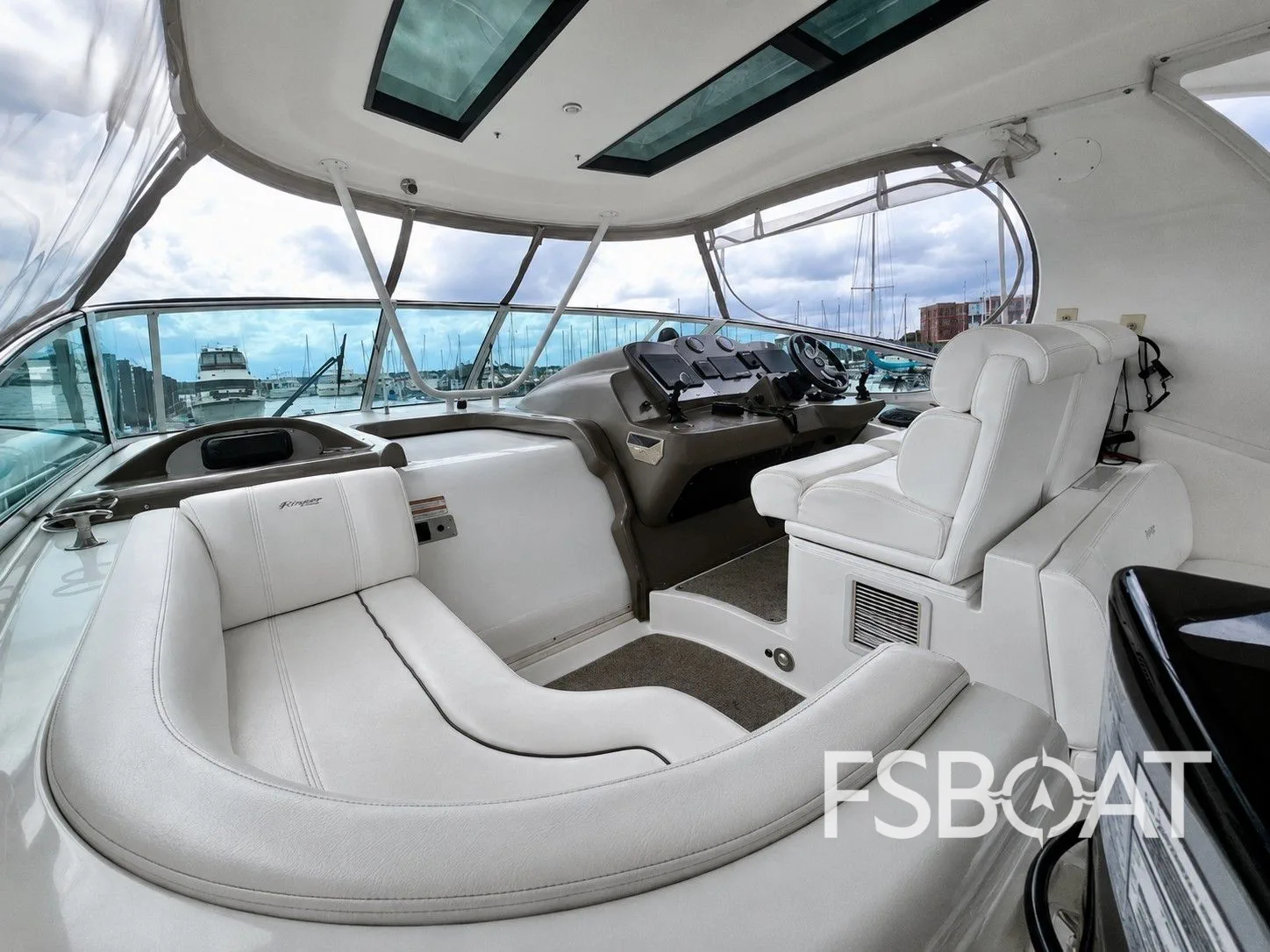 2008 Cruisers Yachts 455 Express Motoryacht - Media 7