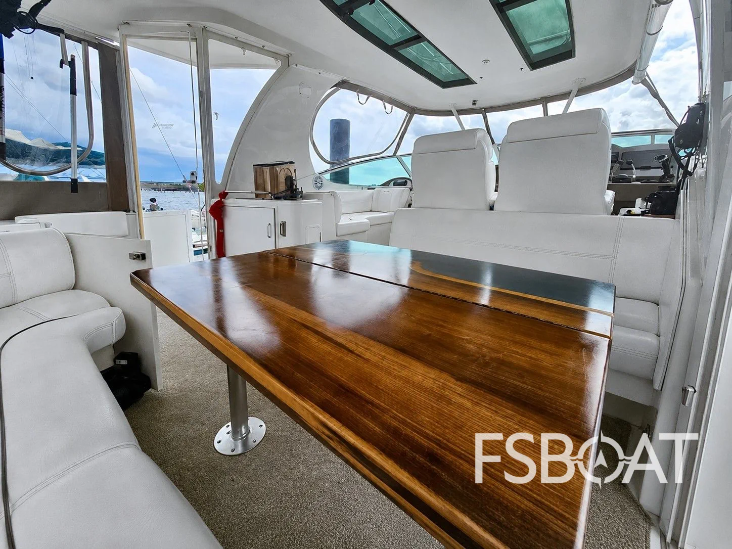 2008 Cruisers Yachts 455 Express Motoryacht - Media 6