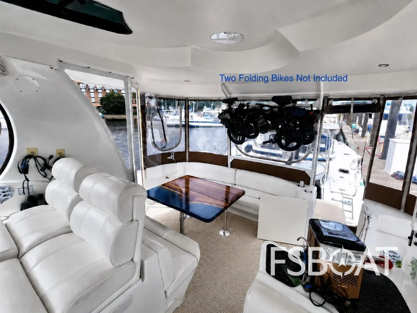 2008 Cruisers Yachts 455 Express Motoryacht - Media 10