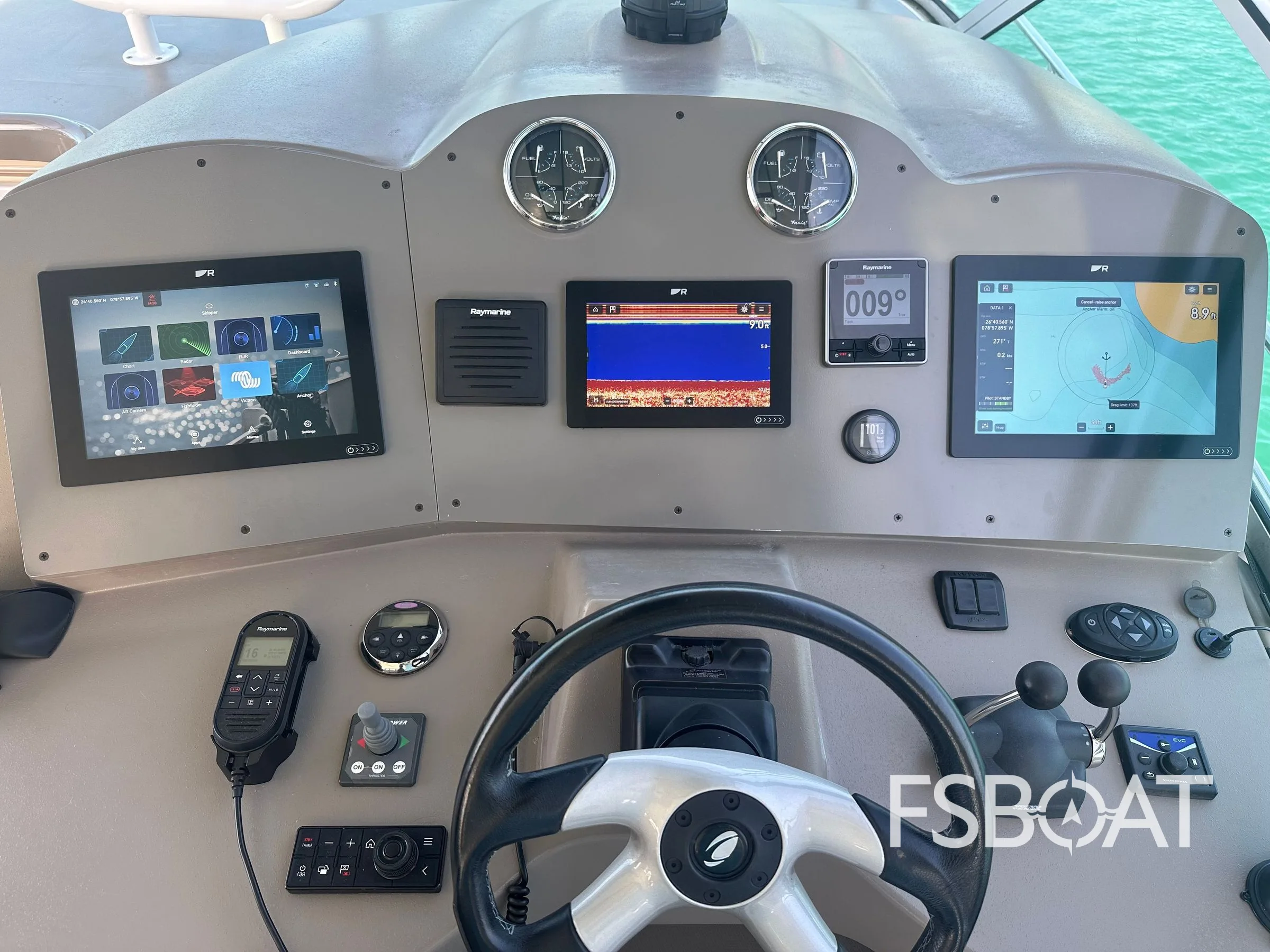2008 Cruisers Yachts 455 Express Motoryacht - Media 12
