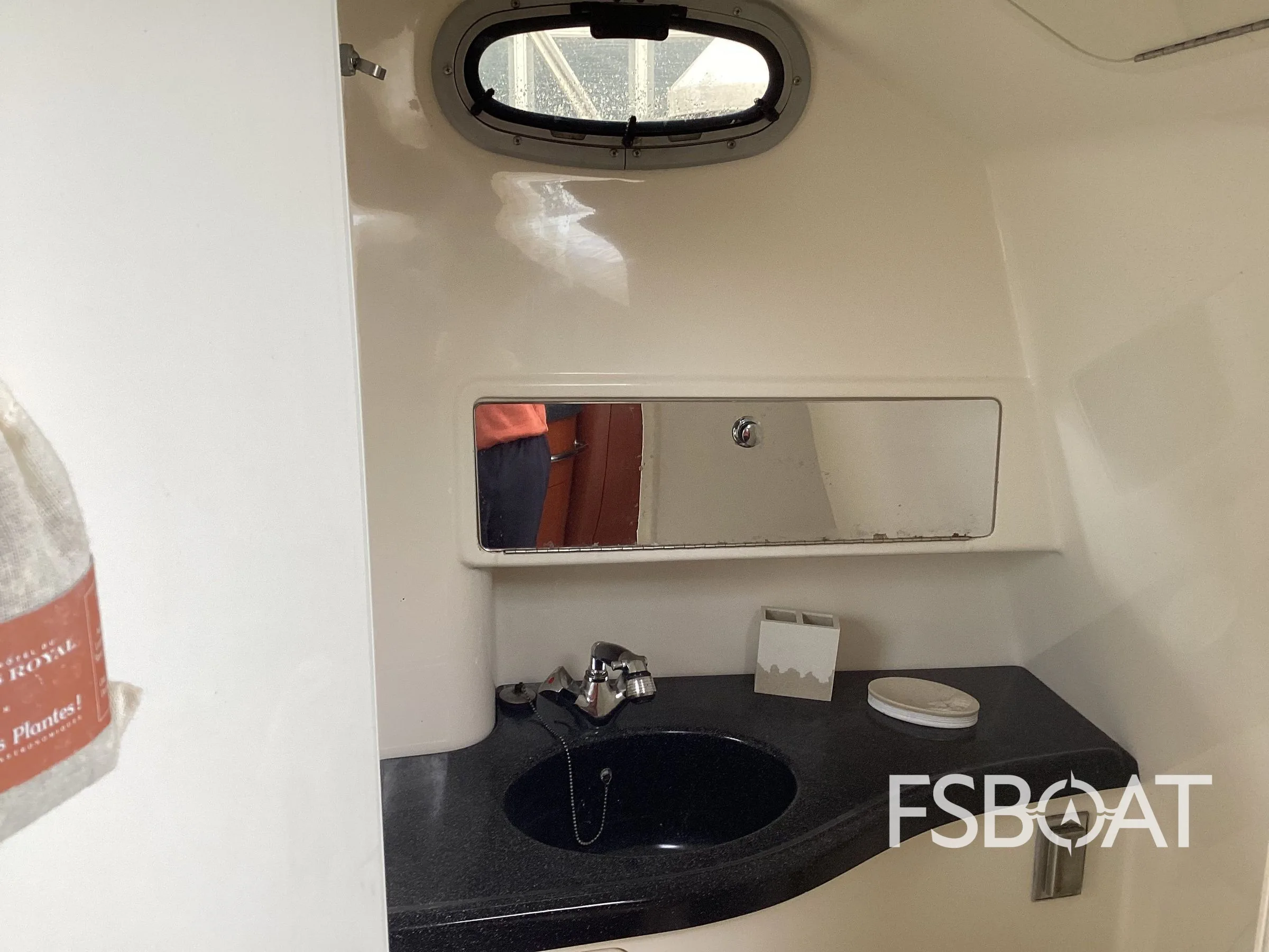 2005 Boston Whaler 305 Conquest - Media 7