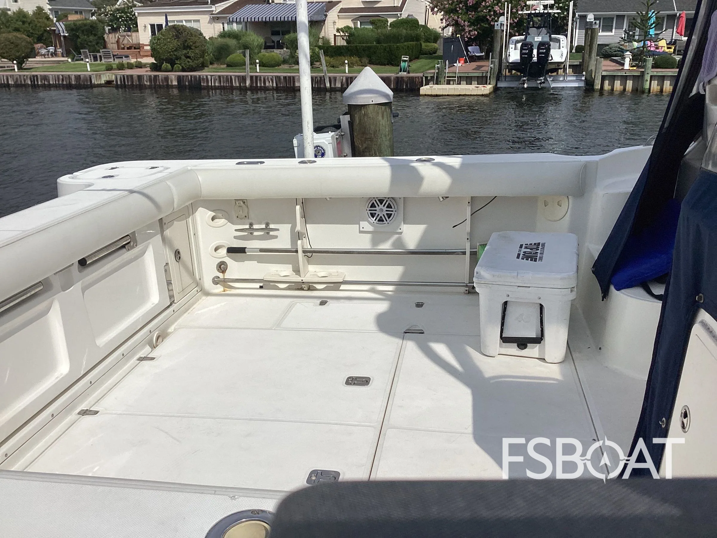 2005 Boston Whaler 305 Conquest - Media 4