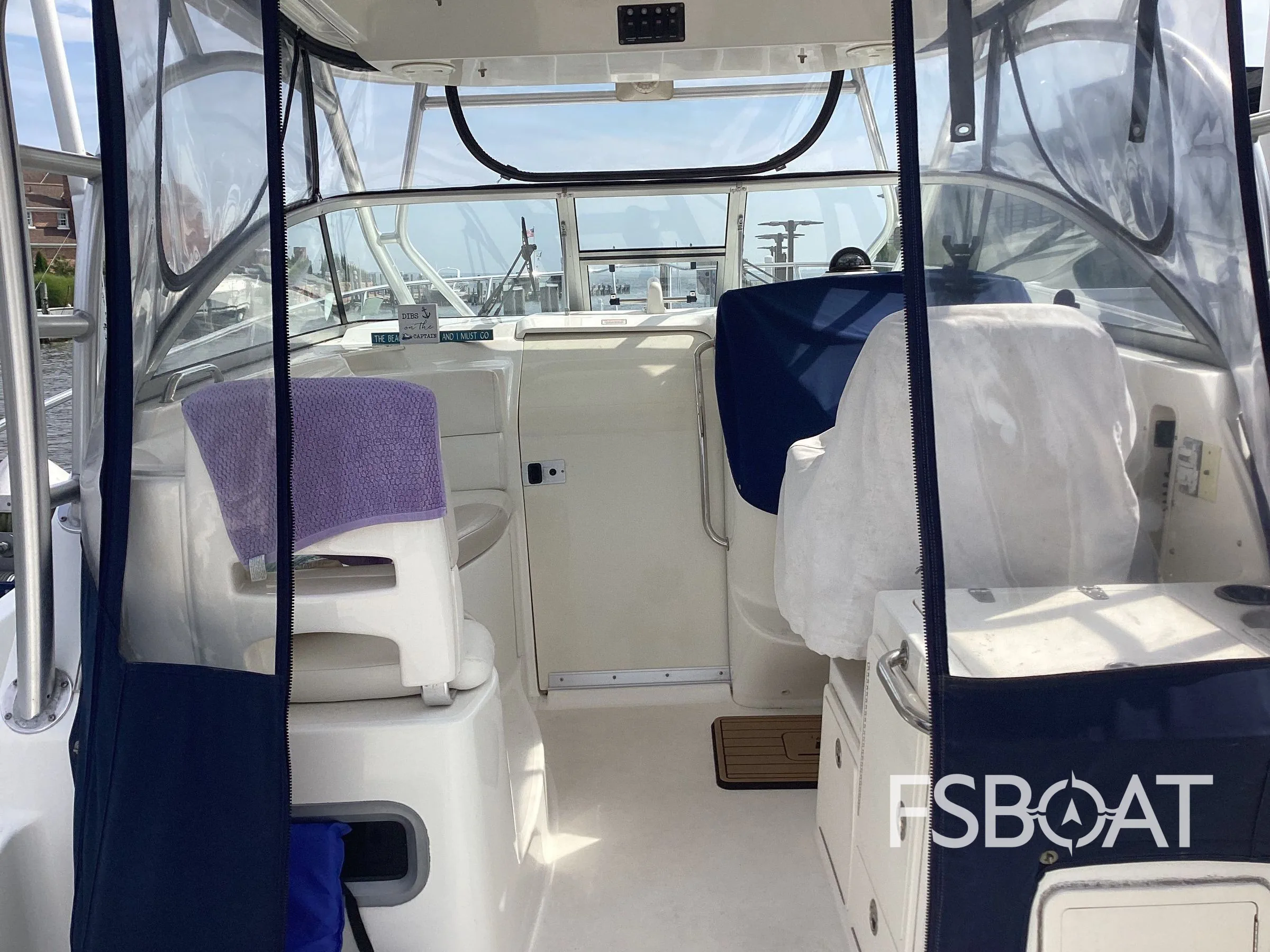 2005 Boston Whaler 305 Conquest - Media 3